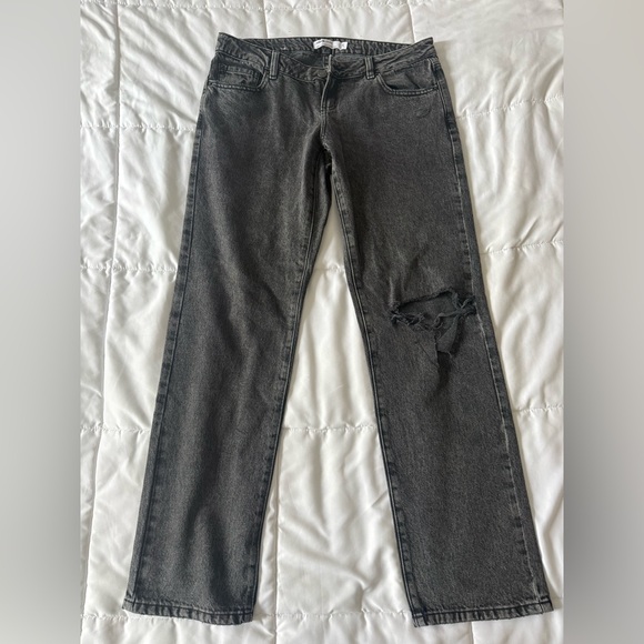 GARAGE Black Low Rise Straight Jean With Rip | SIZE 28 / 7 - Picture 3 of 6